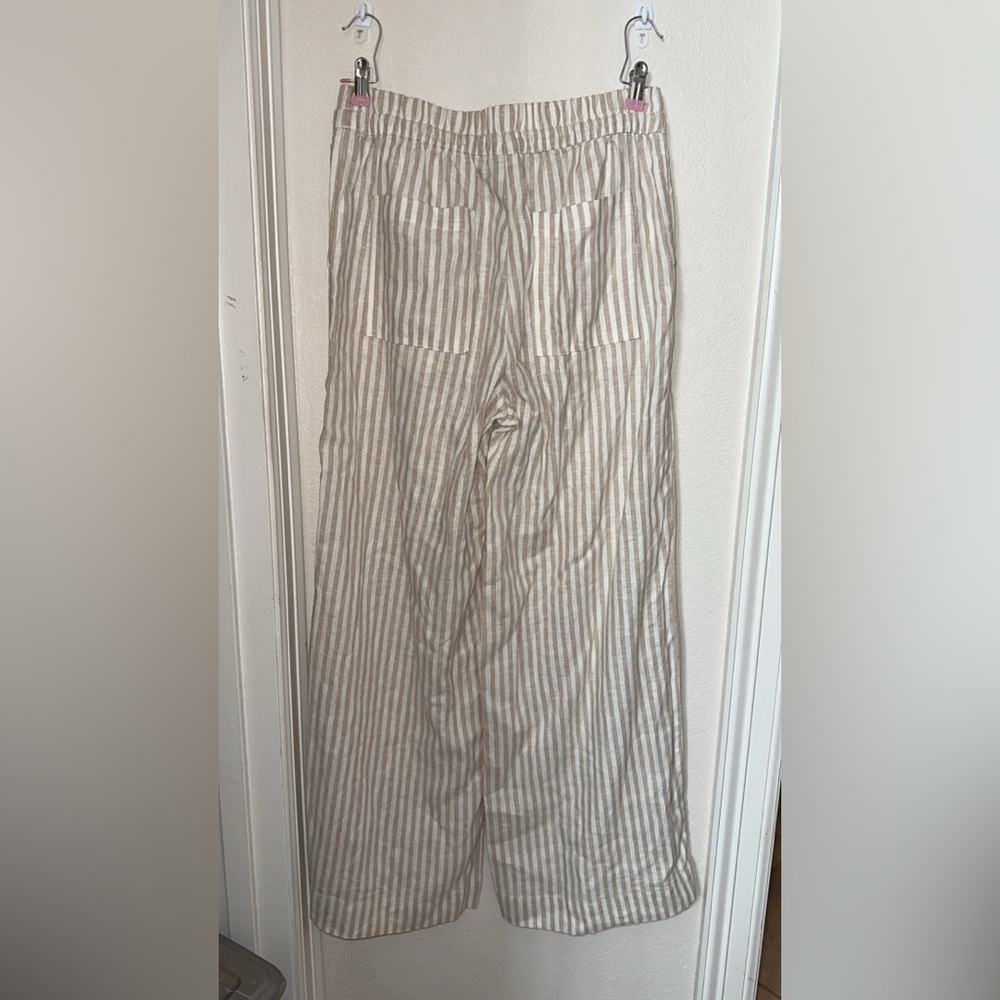 EUC Tie waist, wide leg, cream and white stripped pants